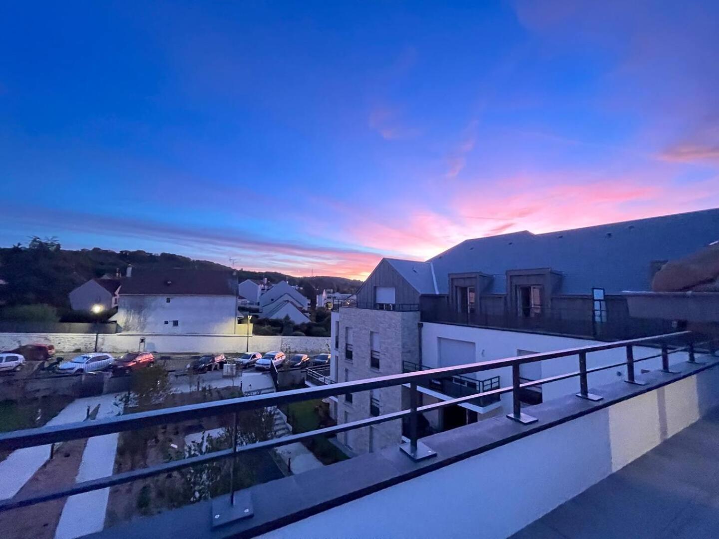 Le Petit Roof Top Villebon sur Yvette Bagian luar foto